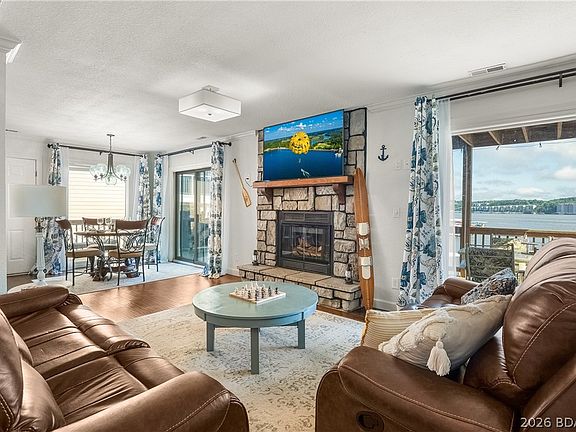 3rd image of 305 Thornsberry Rd Unit N
