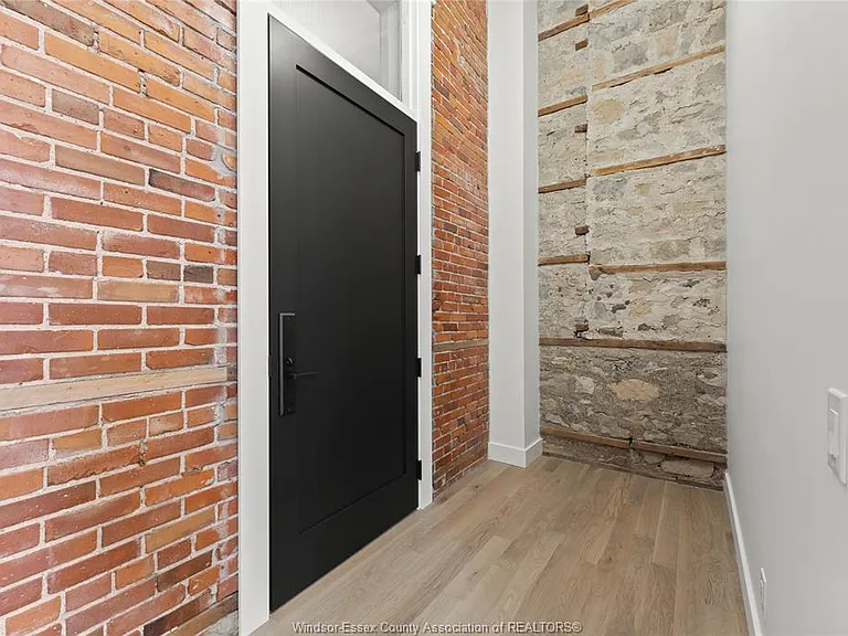 247 Brock St #201 — Photo 3