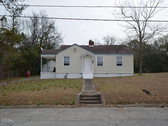 2nd image of 3930 Mathis St