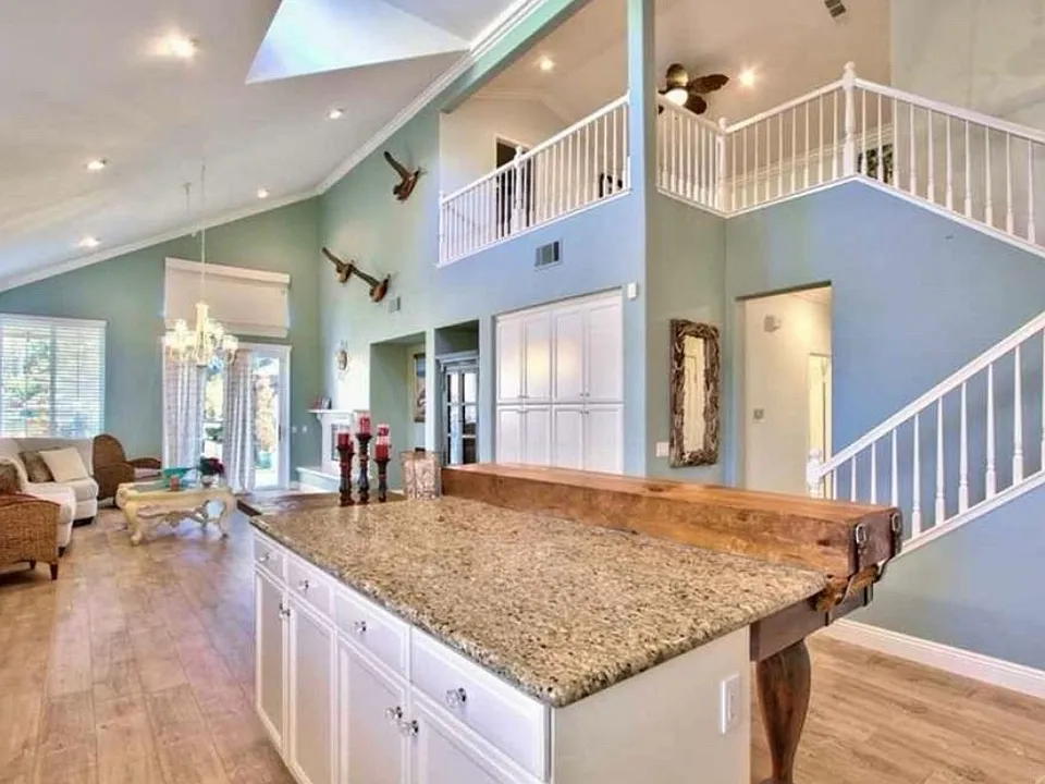 32977 Northshire Cir