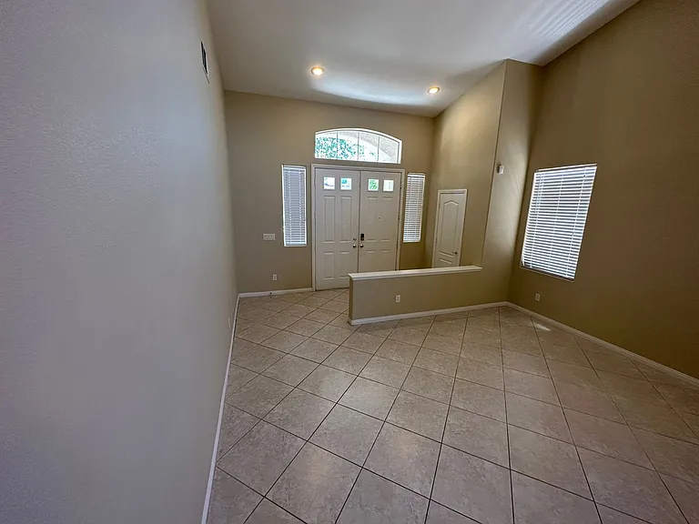1031 Belle River Ct — Photo 2