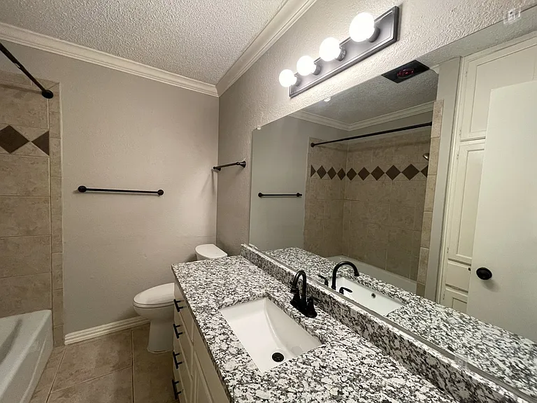 3502 Leighton Dr — Photo 10