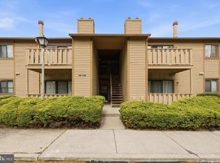 203 Woodhollow Dr, Marlton, NJ 08053