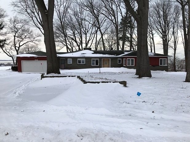 2nd image of 224 Shorewood Dr