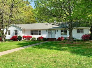 2401 S Bitting Rd, Winston Salem, NC 27104