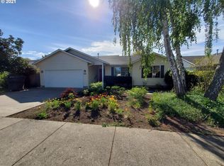 208 Quail Run St, Sutherlin, OR 97479