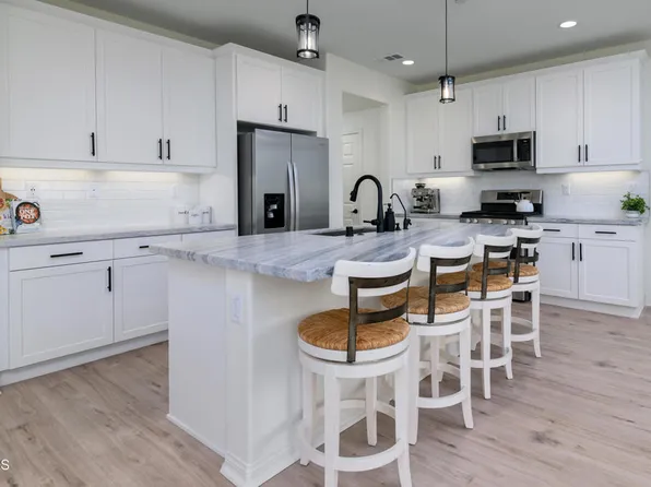 331 Allen Dr, Santa Paula, CA 93060