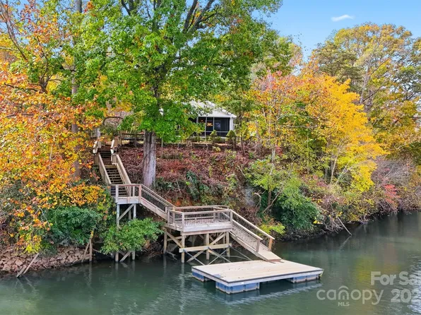 4247 Laurel Hill Rd, Claremont, NC 28610