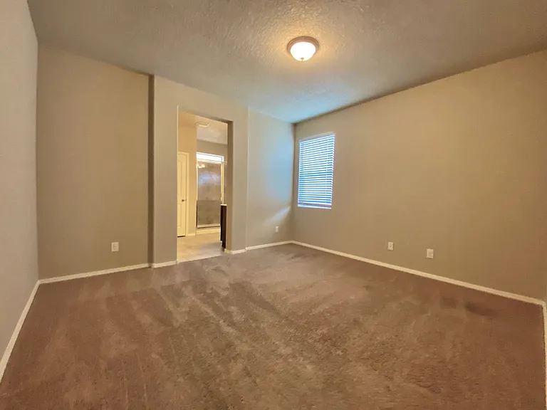 7000 Napoleon Rd NE — Photo 5