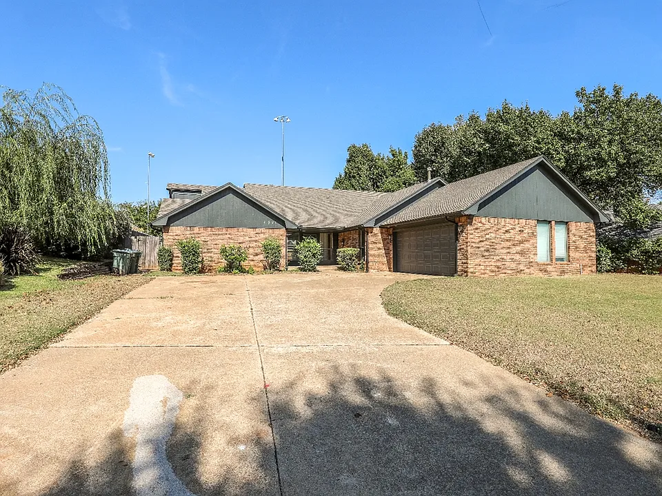 1321 Harding Ave