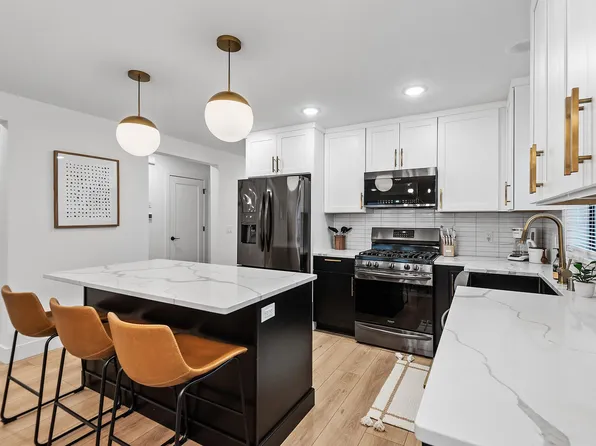 1820 McKinley St NE #A, Minneapolis, MN 55418