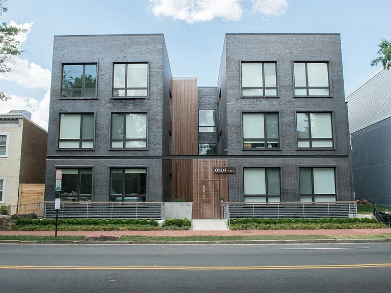 1219 Florida Ave NE — Photo 16