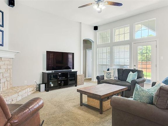 3rd image of 1253 Longhorn Dr