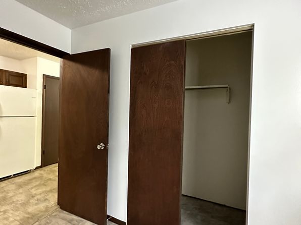 84 Palomino Dr #4, Weirton, WV 26062