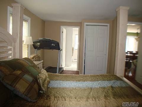 5th image of 140 Van Buren St