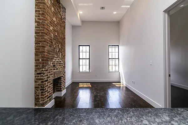 Rented by Nooklyn NYC LLC | media 19