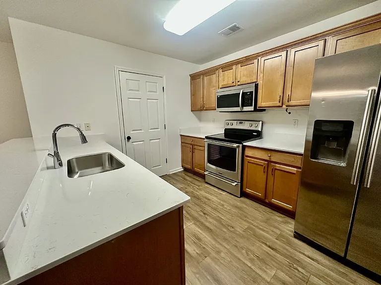 383 Gardners Cir #SR — Photo 9