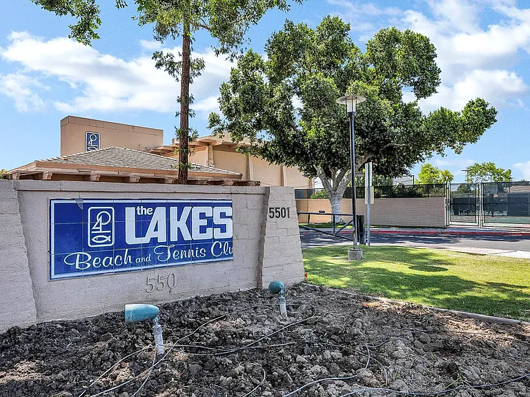 1600 E Westwind Way — Photo 28
