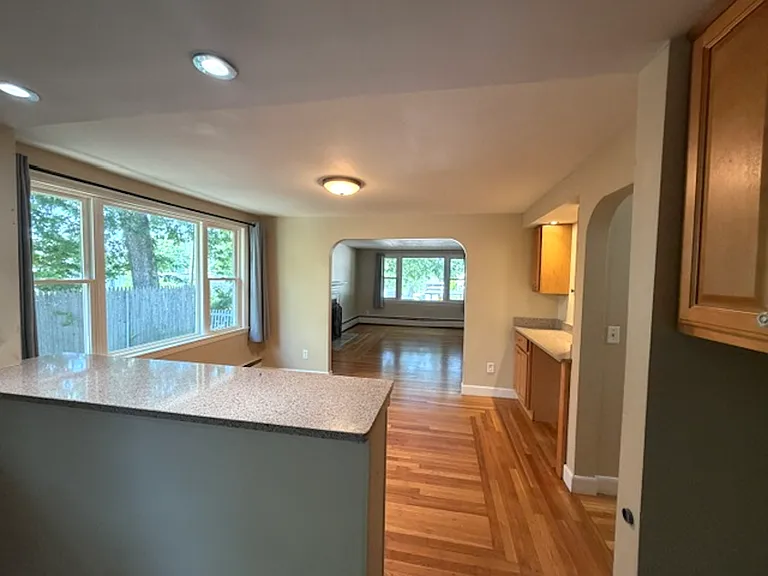 652 East Ave — Photo 5