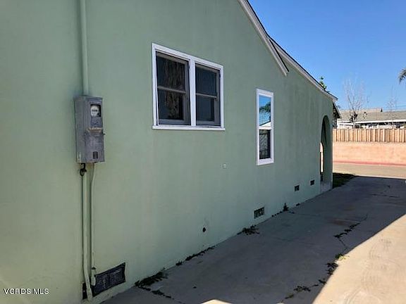 5th image of 540 Park St