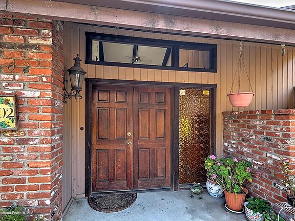3rd image of 2702 Kennington Dr