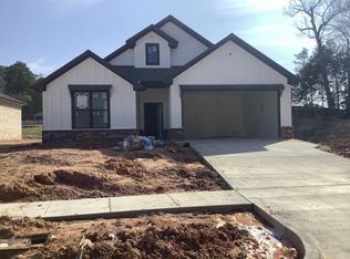 7883 Greenhill Dr, Tyler, TX 75703