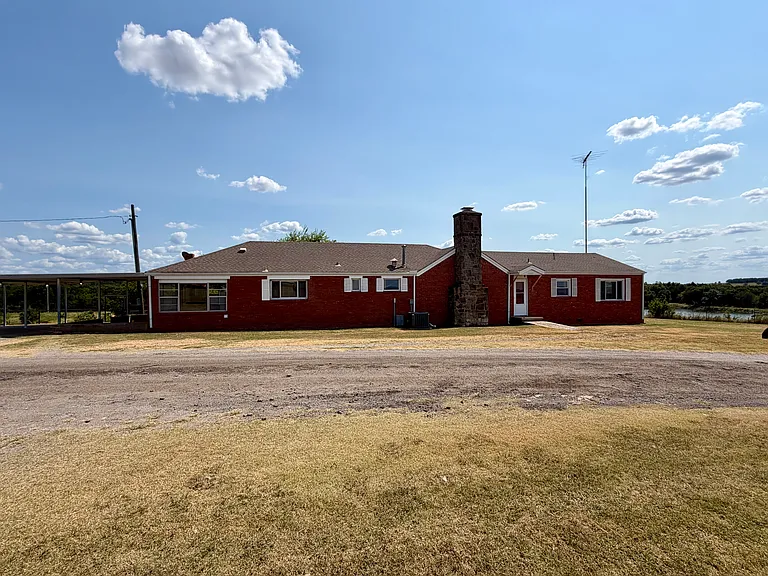 2919 W Main St — Photo 29