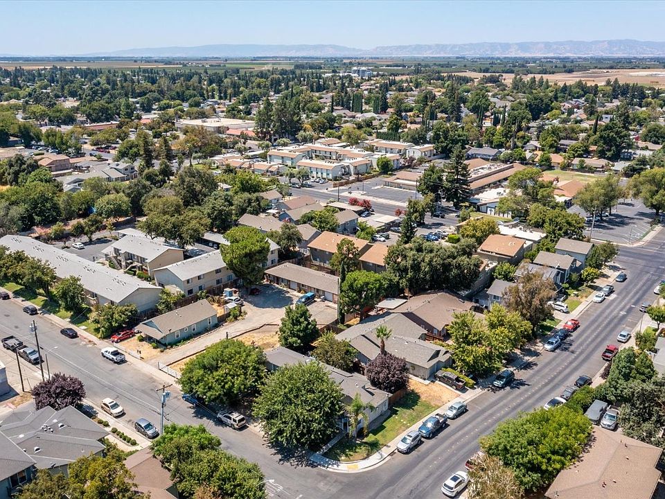 1st image of 500 Community Lane