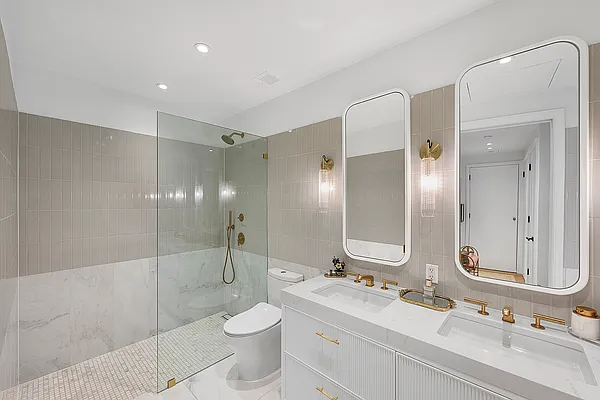 Sold by SERHANT. | media 32