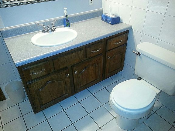 4th image of 29 Lund Dr #A