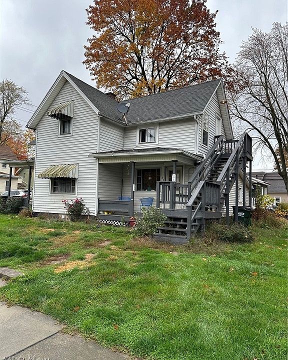 1st image of 351 Spink St
