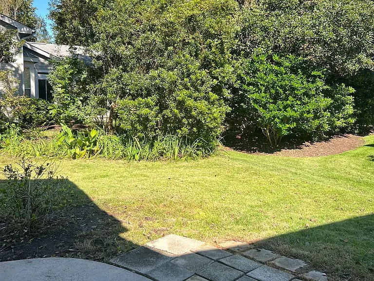 42 Coburn Dr E — Photo 16
