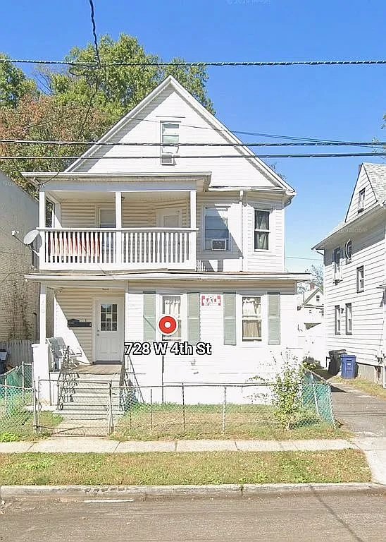 728 W 4th St photo 1