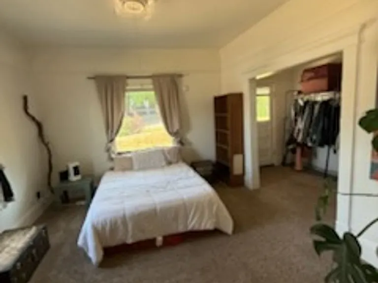 1431-33 N Garden St — Photo 11
