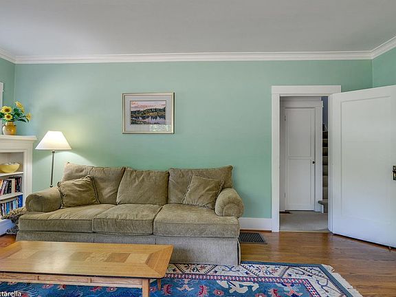 4th image of 18130 SE Blanton St