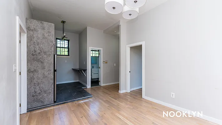 Rented by Nooklyn NYC LLC | media 40