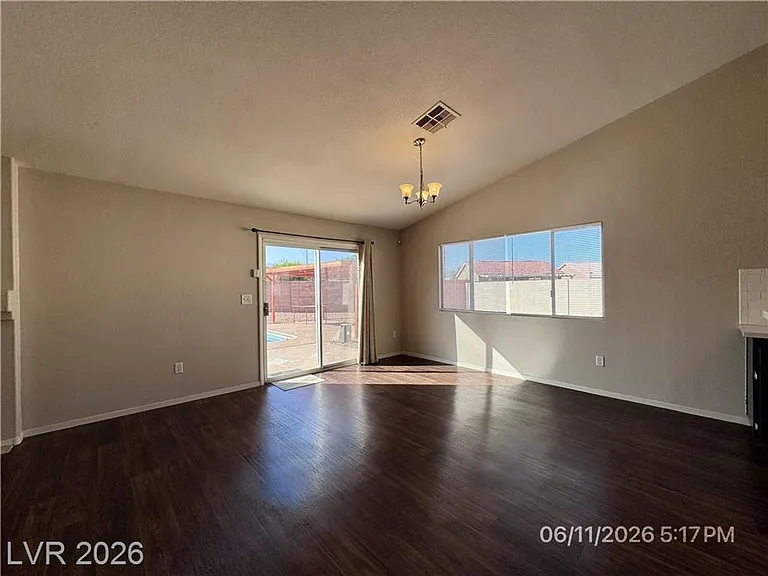 222 Quailbush Dr — Photo 10