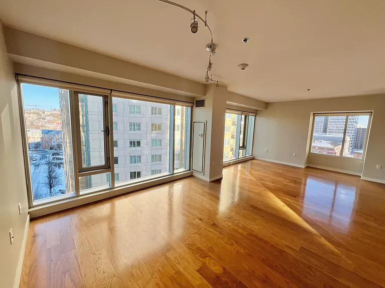200 Exchange St — Photo 18