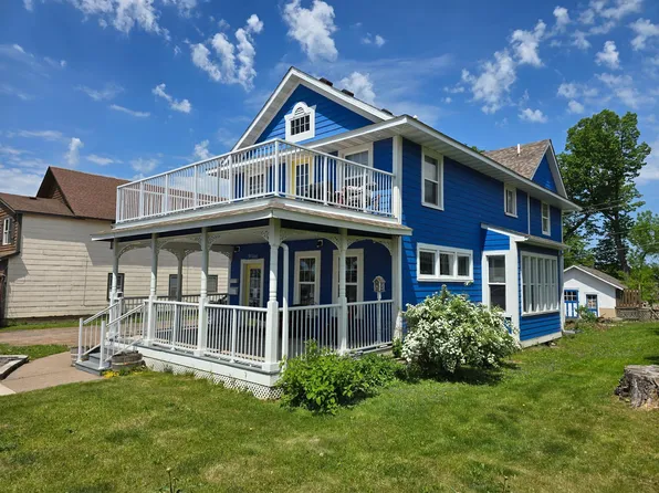 90 Maple Ave E, Mora, MN 55051