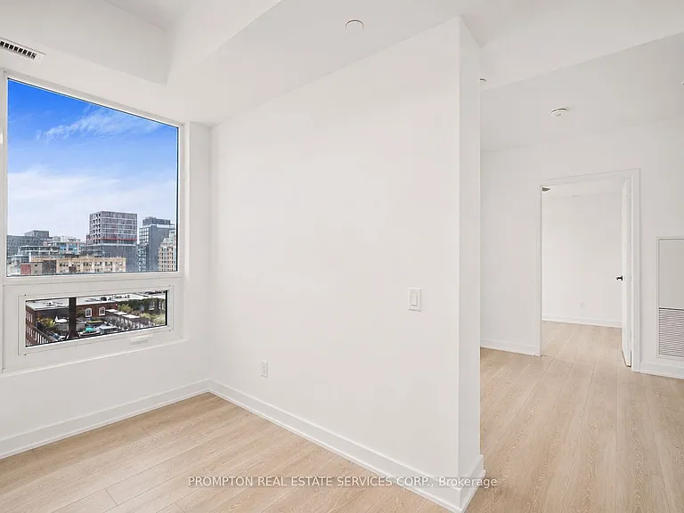 108 Peter St #923 — Photo 4