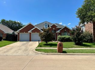 1529 Turning Leaf Ln, Garland, TX 75040