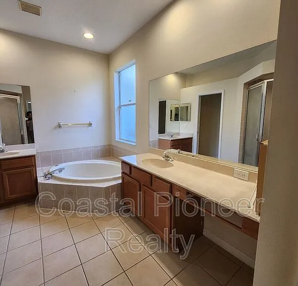 11614 Whiterook Ct — Photo 32