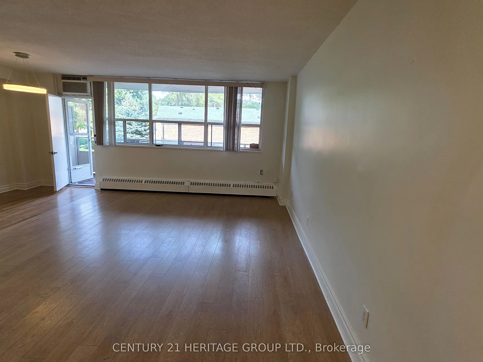 2 bed, $2,700 — Photo 4