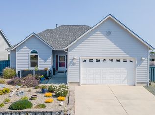 810 Spyglass Dr, Bandon, OR 97411