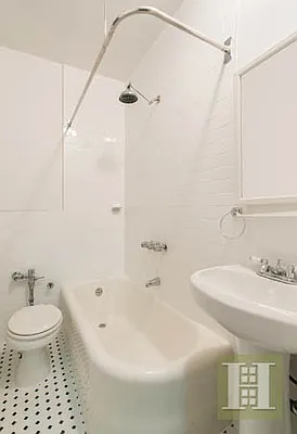 Rented by Halstead Real Estate | media 32