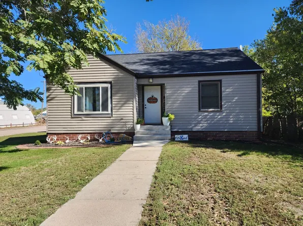 1817 7th Ave, Kearney, NE 68845