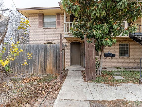 2nd image of 1903 Anchor Dr APT 1