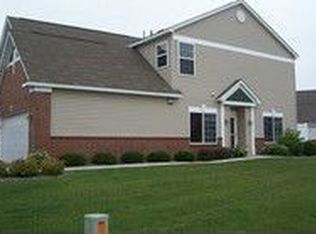 900 Village Pkwy, Circle Pines, MN 55014