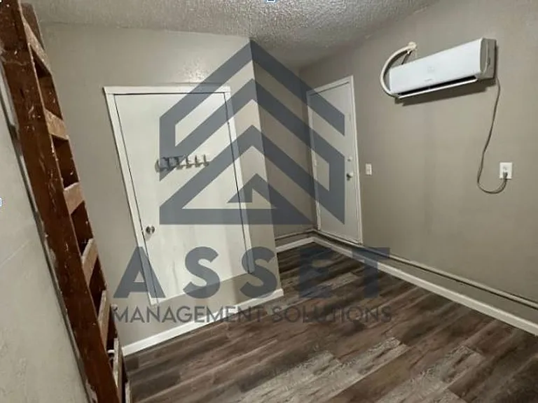 2121 N Wilburn Pl — Photo 12