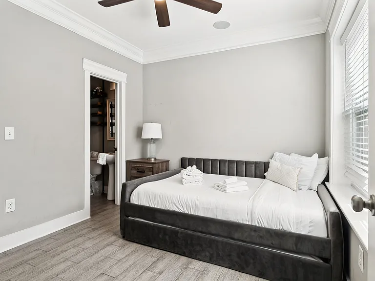 1308 Wedgewood Ave #1 — Photo 25
